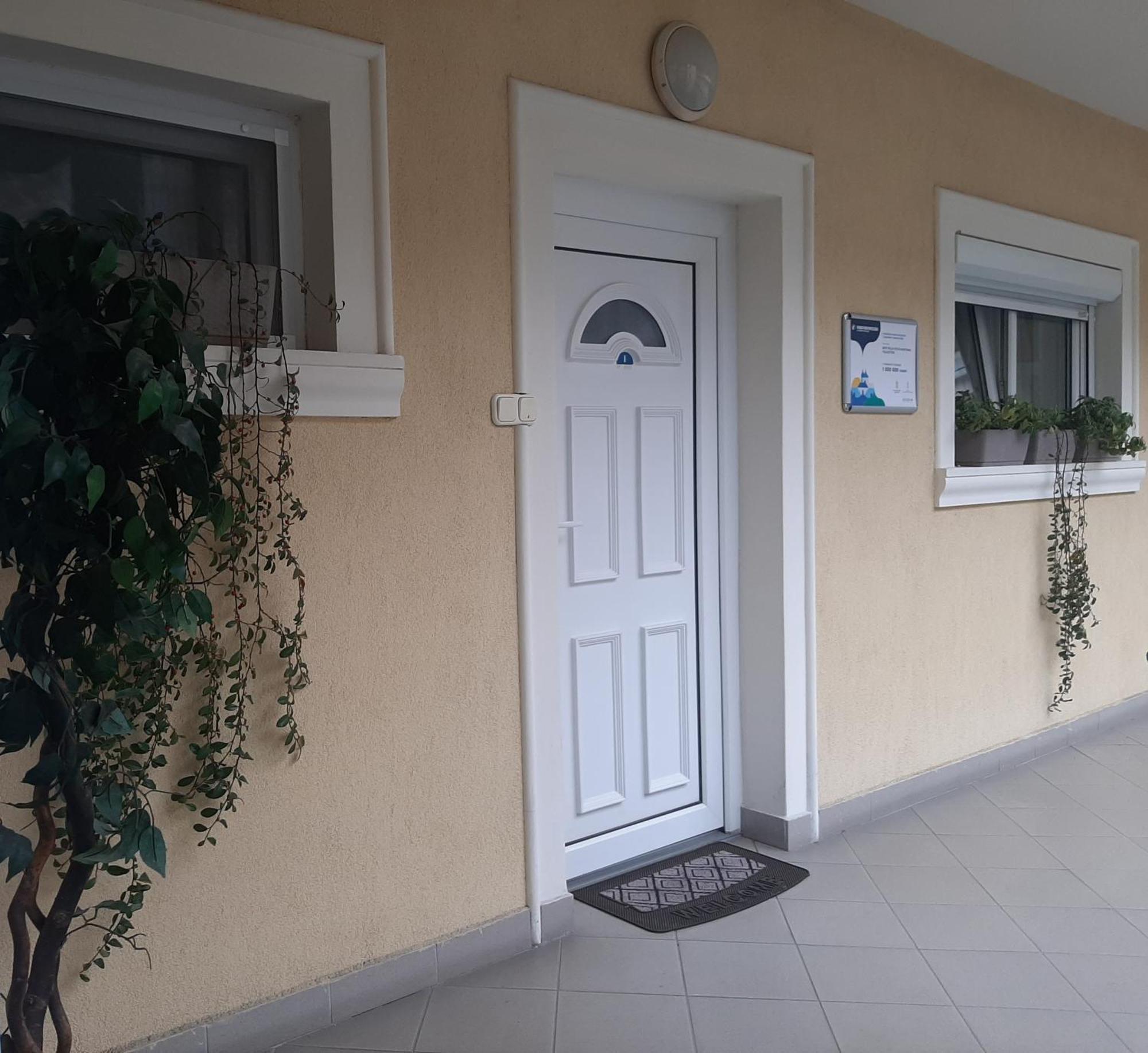 Best Relax Heviz Apartman Екстериор снимка